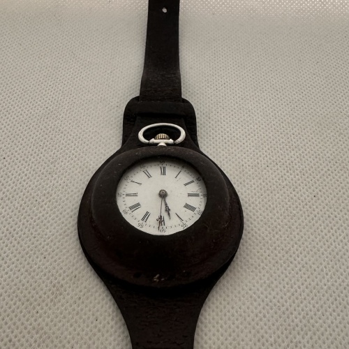 Antike Taschenuhr/Schützengrabenuhr