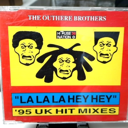MAXI CD / The Outhere Brothers – La La La Hey Hey ('95 UK Hit Mixes)