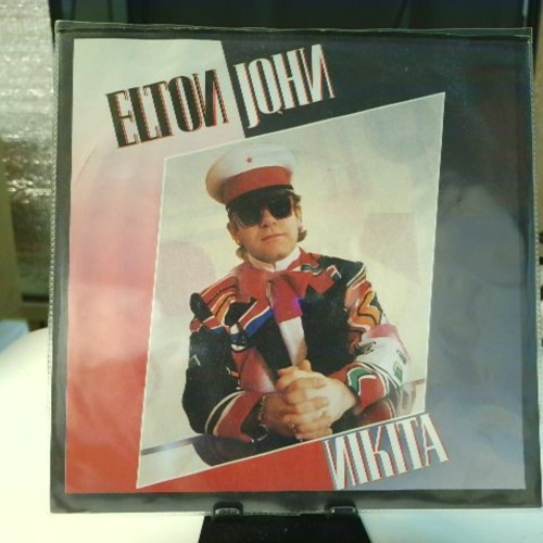 SINGLE / Elton John – Nikita