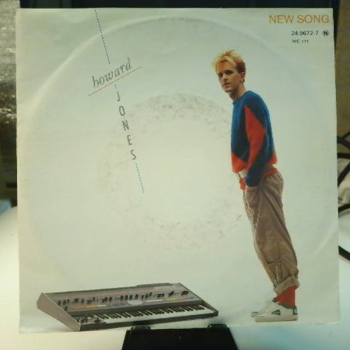 SINGLE / Howard Jones – New Song