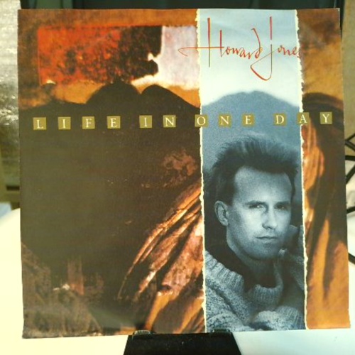 SINGLE / Howard Jones – Life In One Day