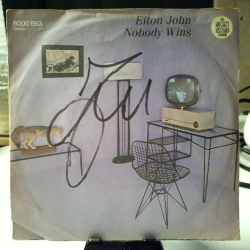 SINGLE / Elton John – Nobody Wins