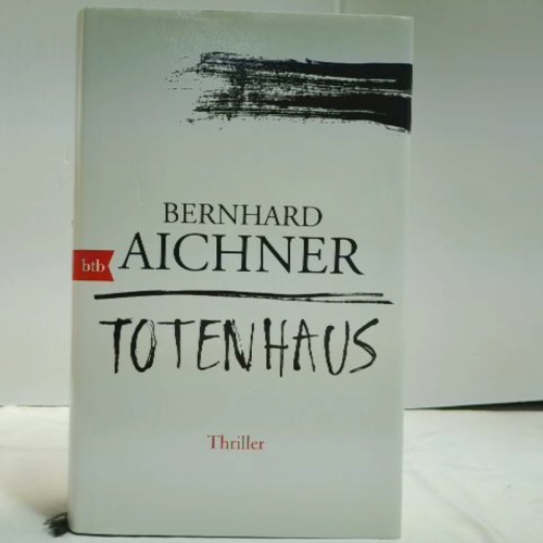 Buch / Totenhaus: Thriller (Die Totenfrau-Trilogie, Band 2)