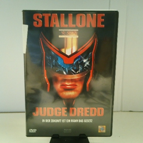 DVD / STALLONE JUDGE DREDD In der Zukunft ist ein Mann das Gesetz