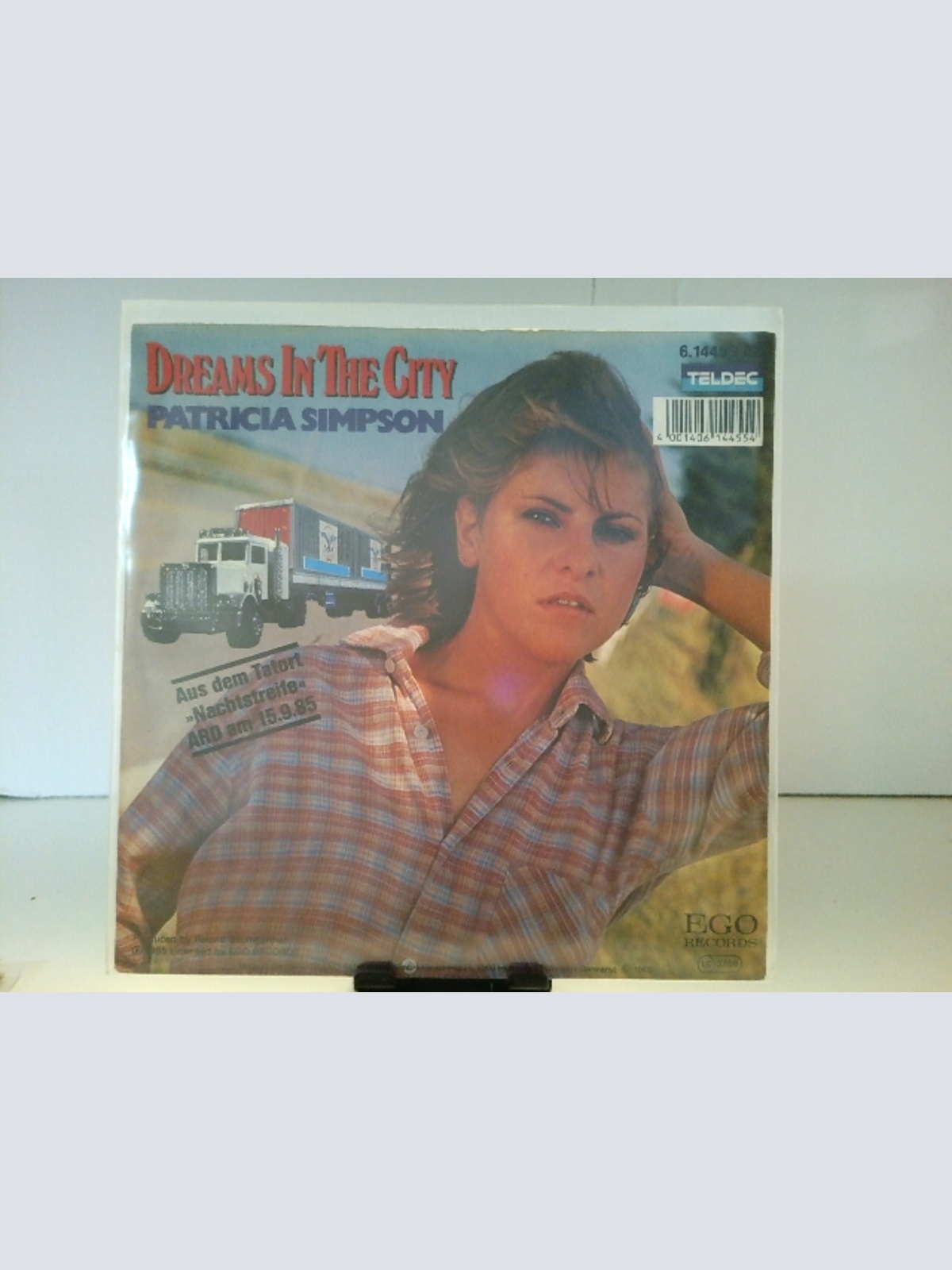 SINGLE / Patricia Simpson – Dreams In The City