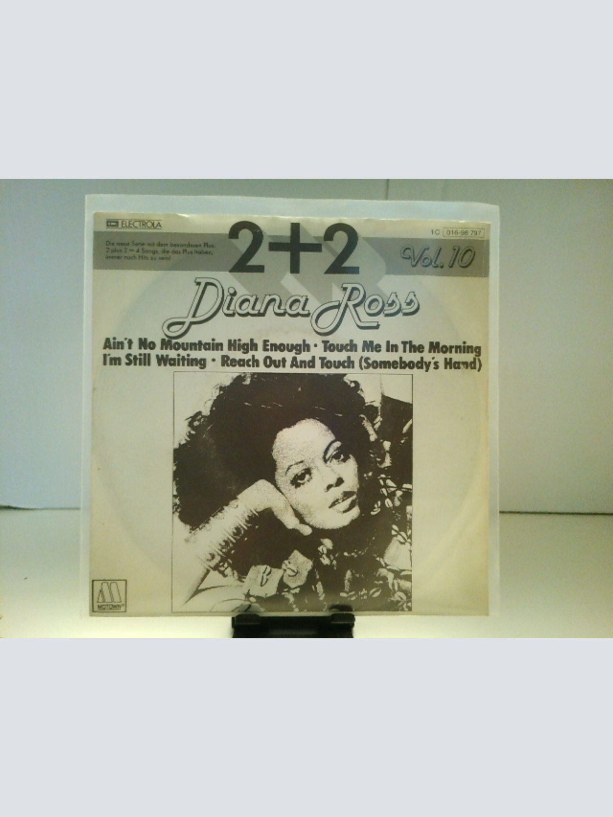 SINGLE / Diana Ross – Ain't No Mountain High Enough / Touch Me In The Morning / I'm Still Waiting