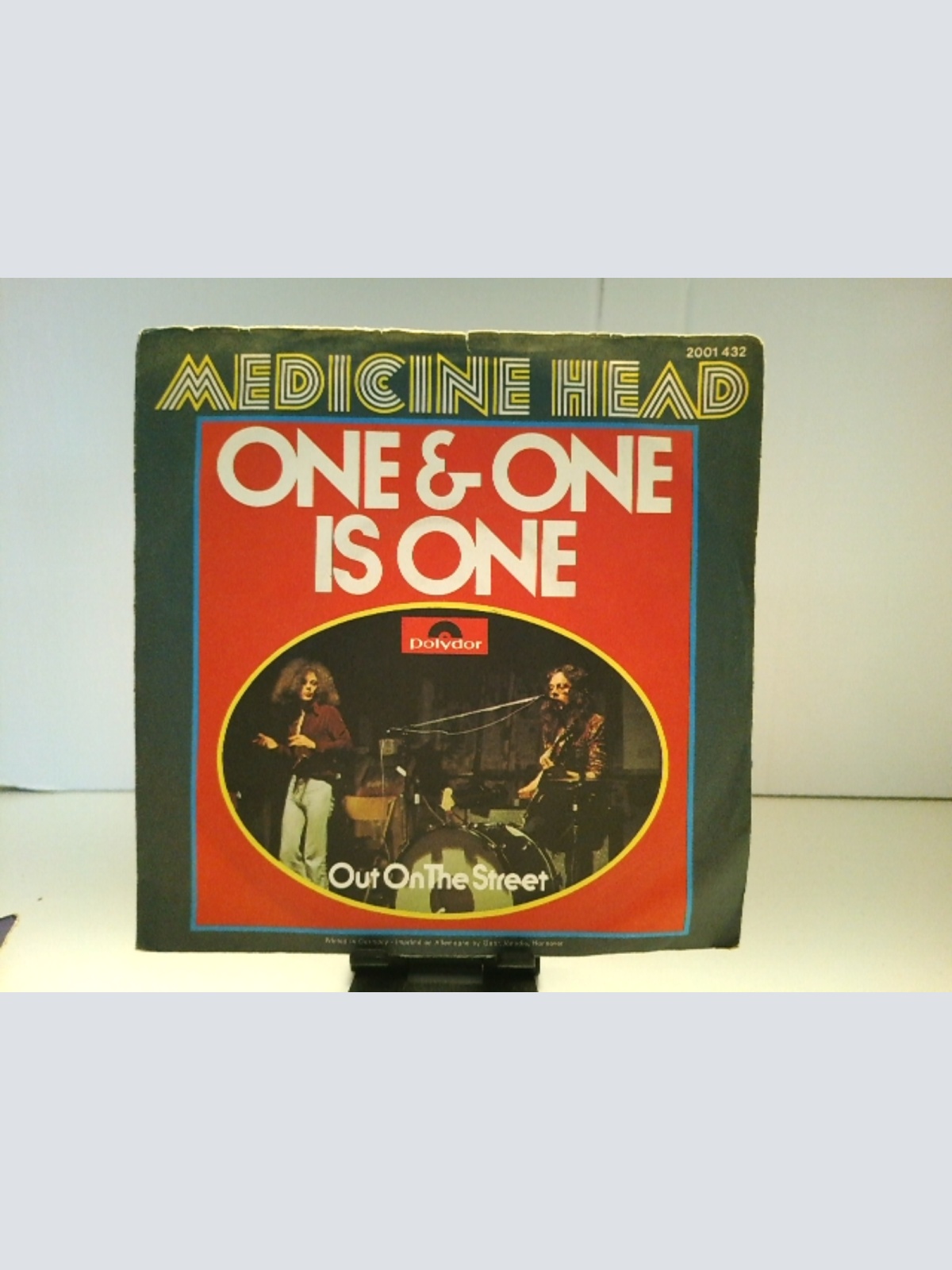 SINGLE / Medicine Head (2) – One & One Is One