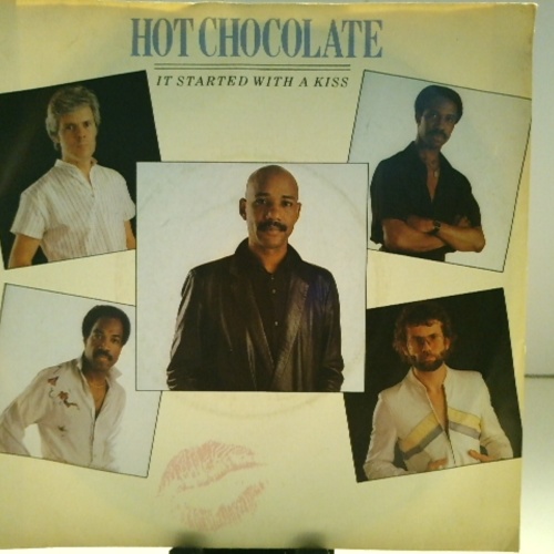 SINGLE / Hot Chocolate – It Started With A Kiss