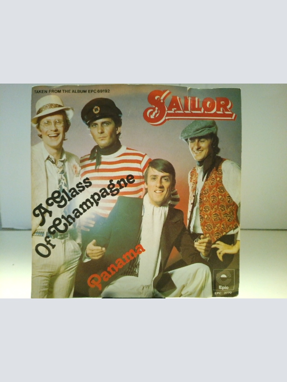 SINGLE / Sailor – A Glass Of Champagne