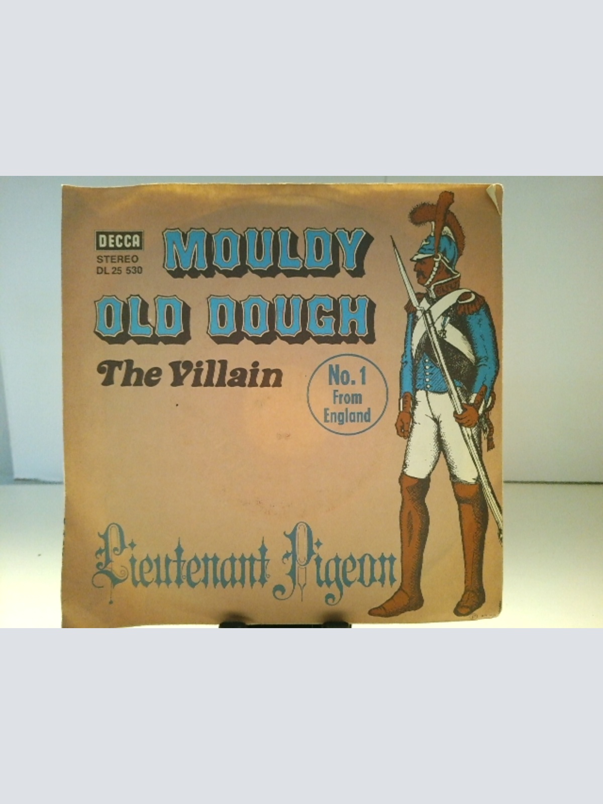 SINGLE / Lieutenant Pigeon – Mouldy Old Dough