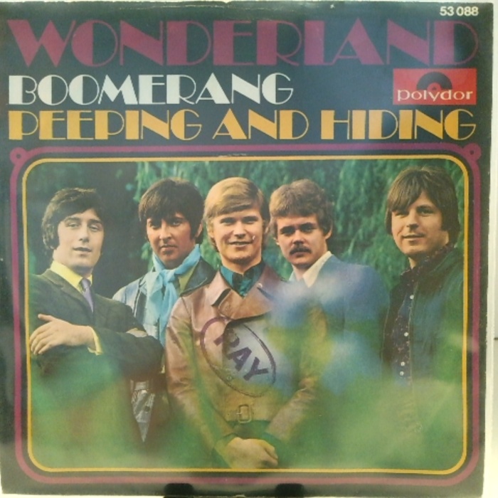 SINGLE / Wonderland (8) – Boomerang / Peeping And Hiding