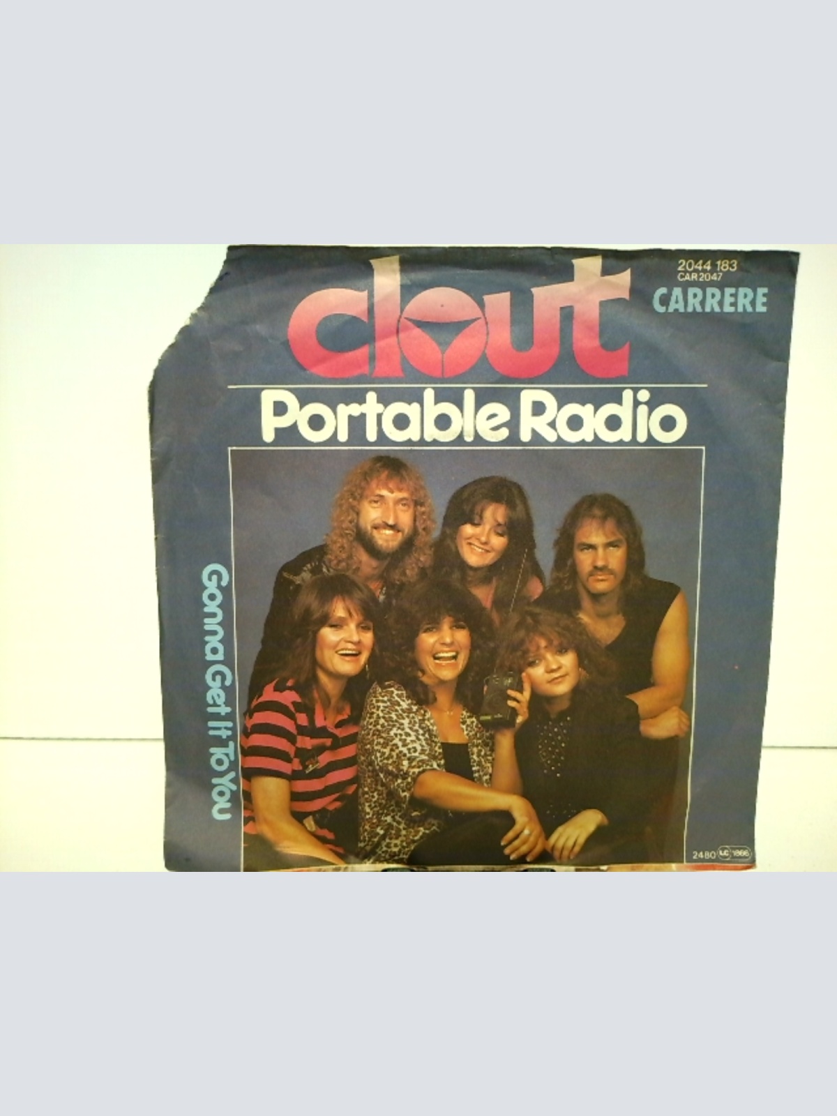 SINGLE / Clout – Portable Radio