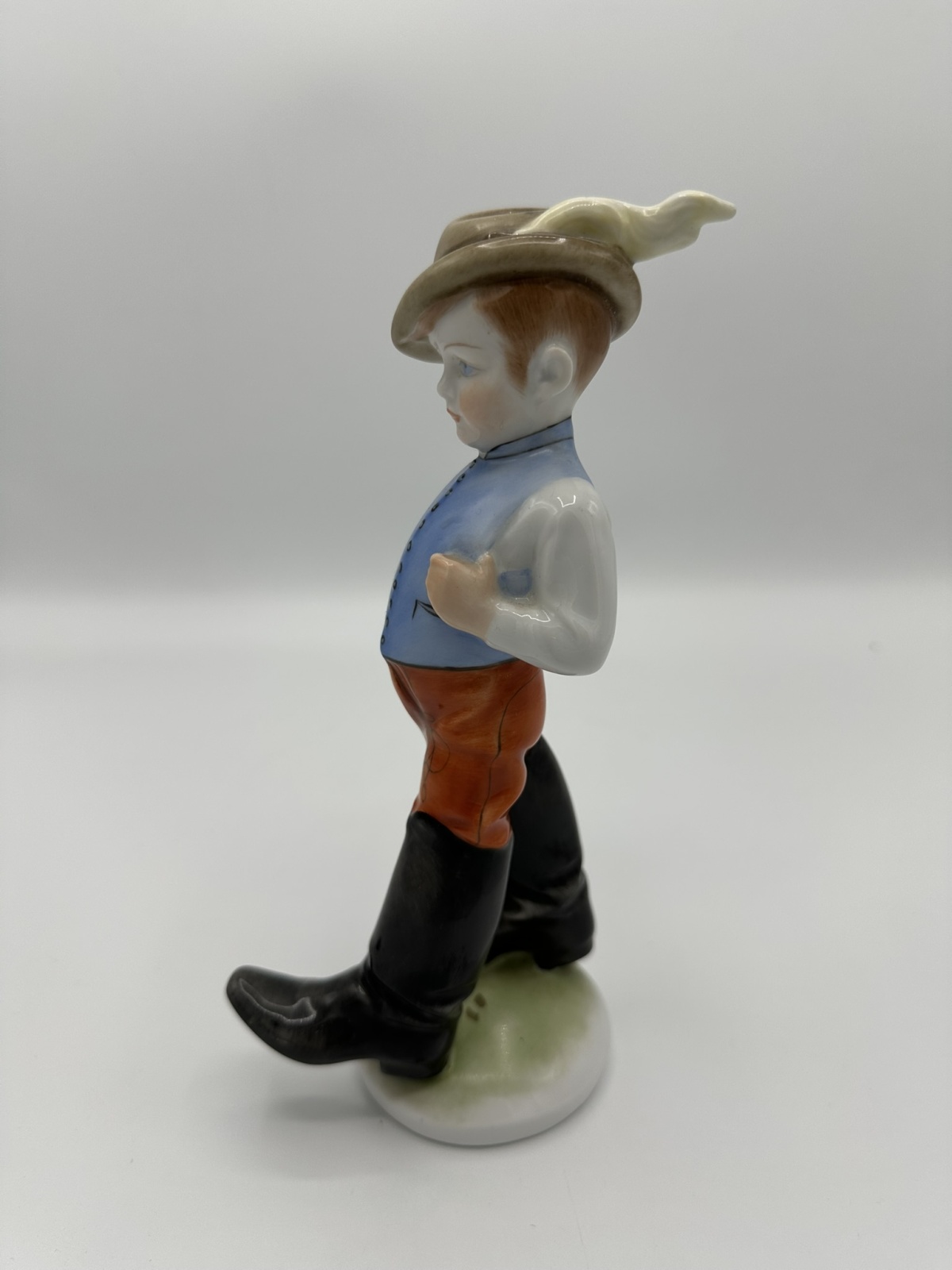 Herend „In Vaters Stiefel“