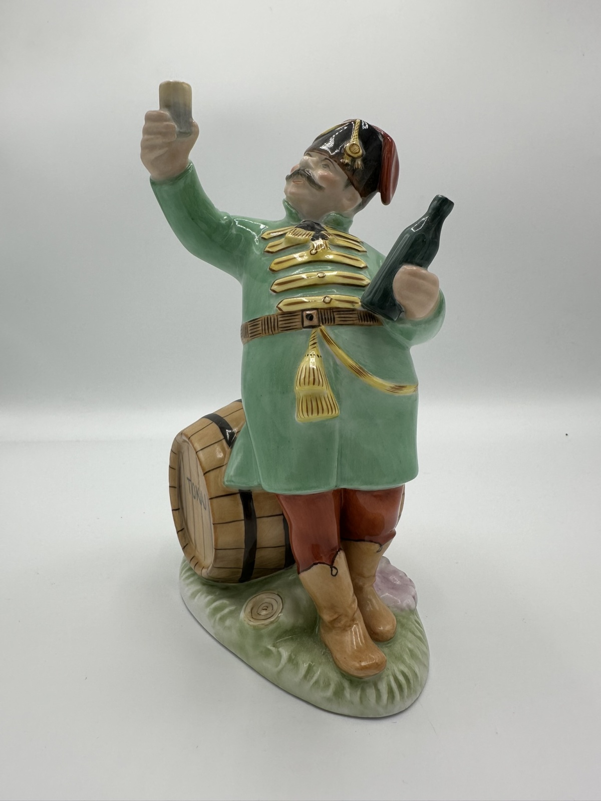 Herend „Prostender Ungar“