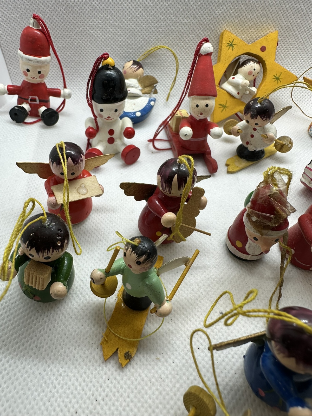 Konvolut alter Holzschmuck aus dem Erzgebirge