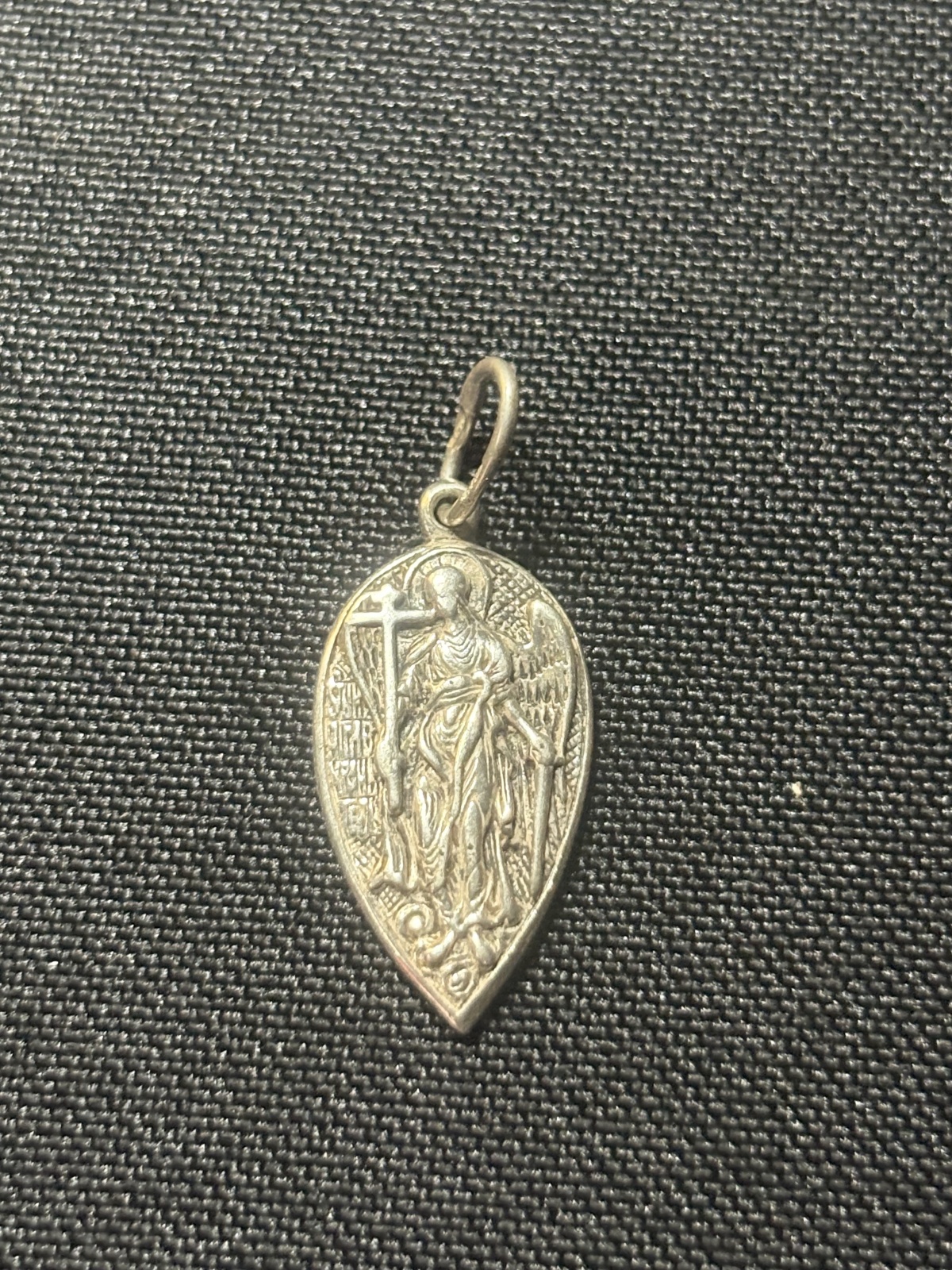 Silberamulett mit Erzengel Michael