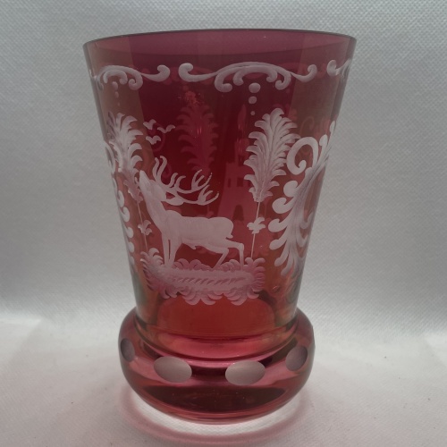 Antiker Kelch/Fussbecher rubinrot mit Marke