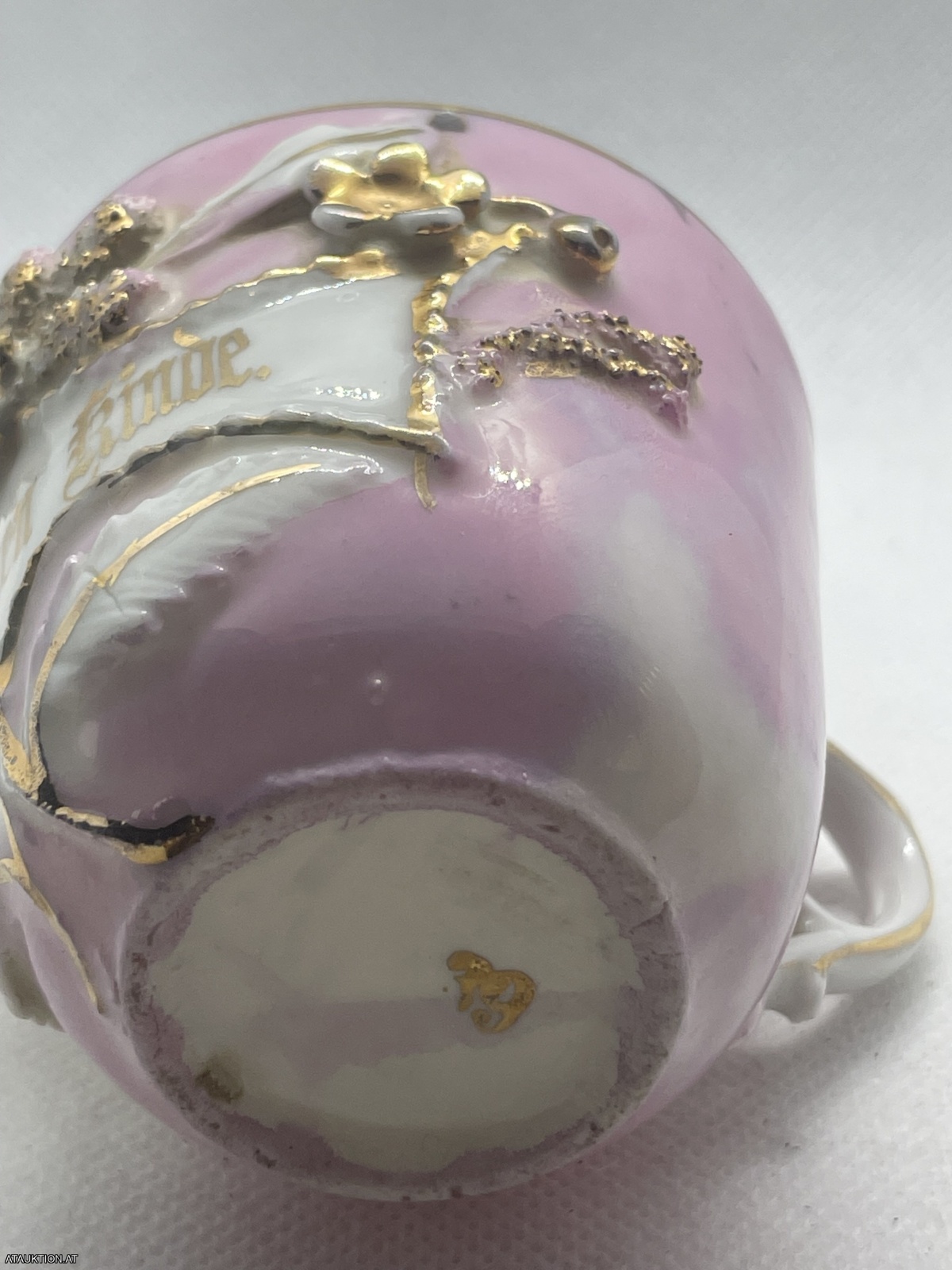 Sehr altes Prunkhäferl Jugendstil Rosenhäferl "Dem guten Kinde"