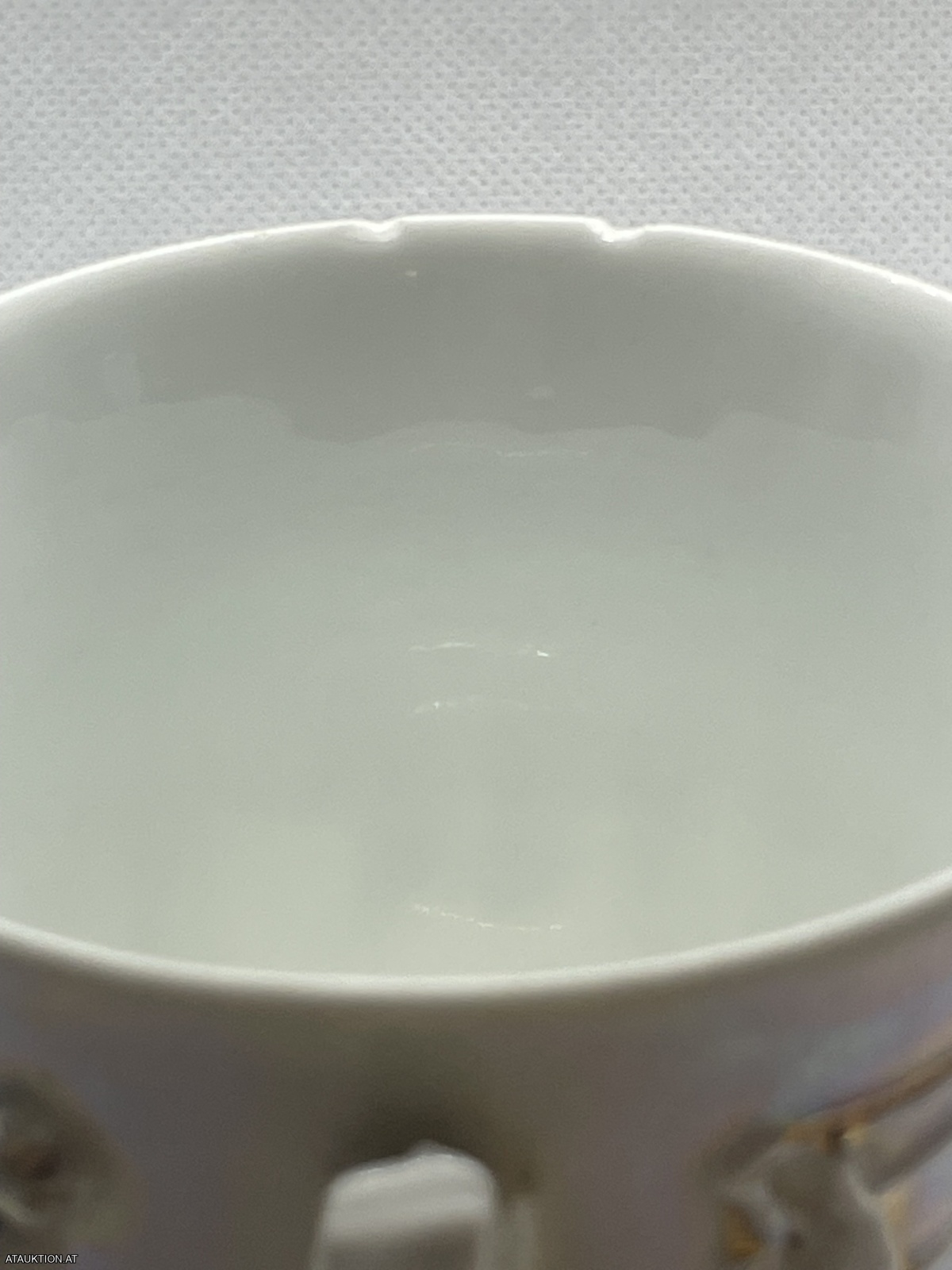 Antikes Prunkhäferl "Erinnerung"