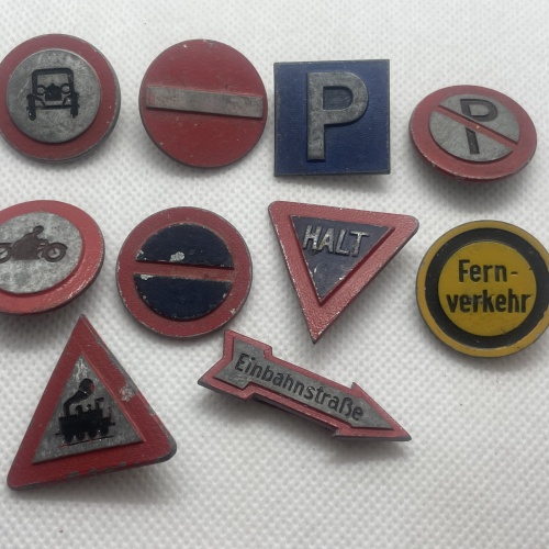 WHW - Winterhilfswerk - Verkehrsschilder