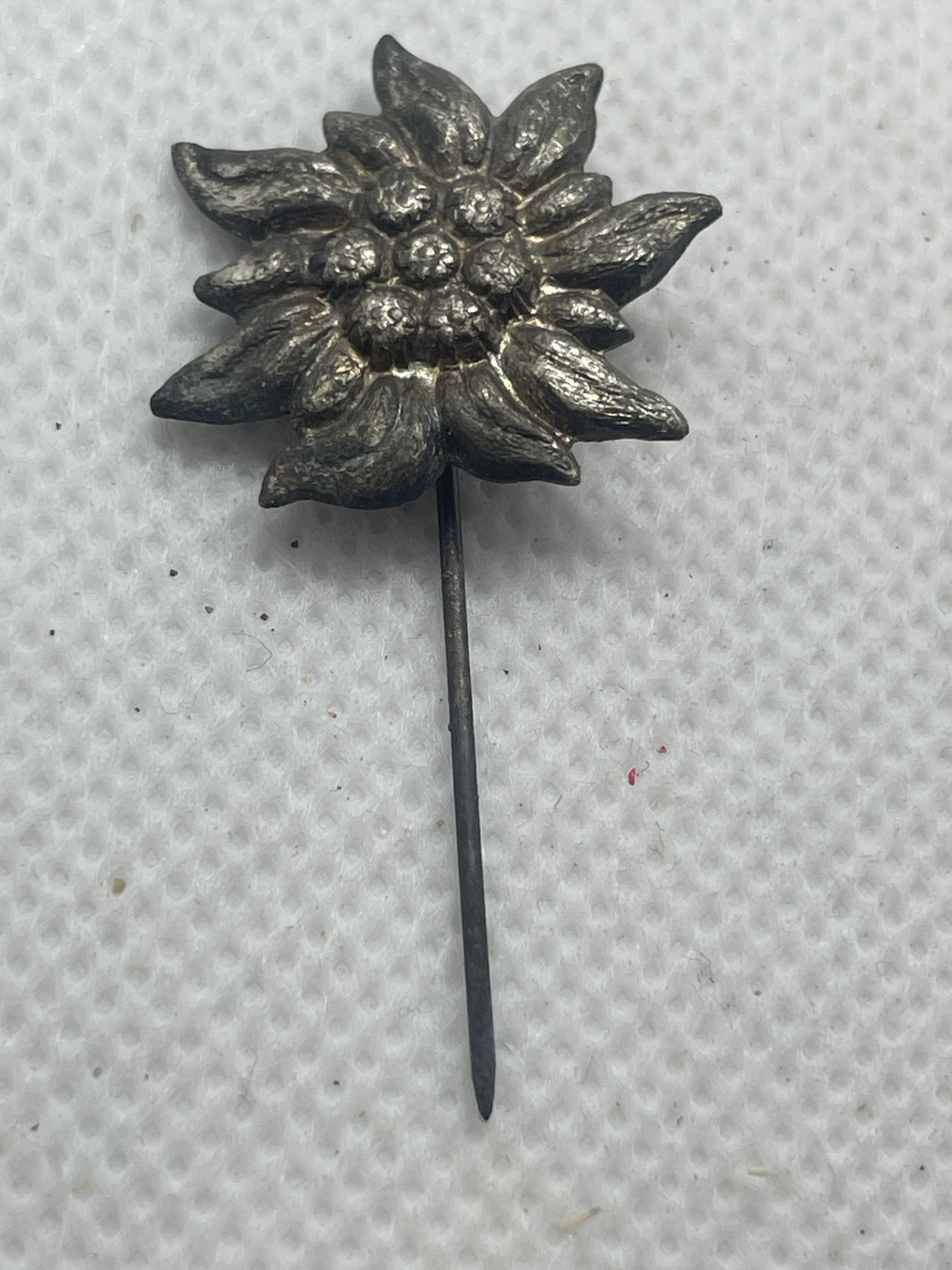 WHW Edelweiß Anstecknadel