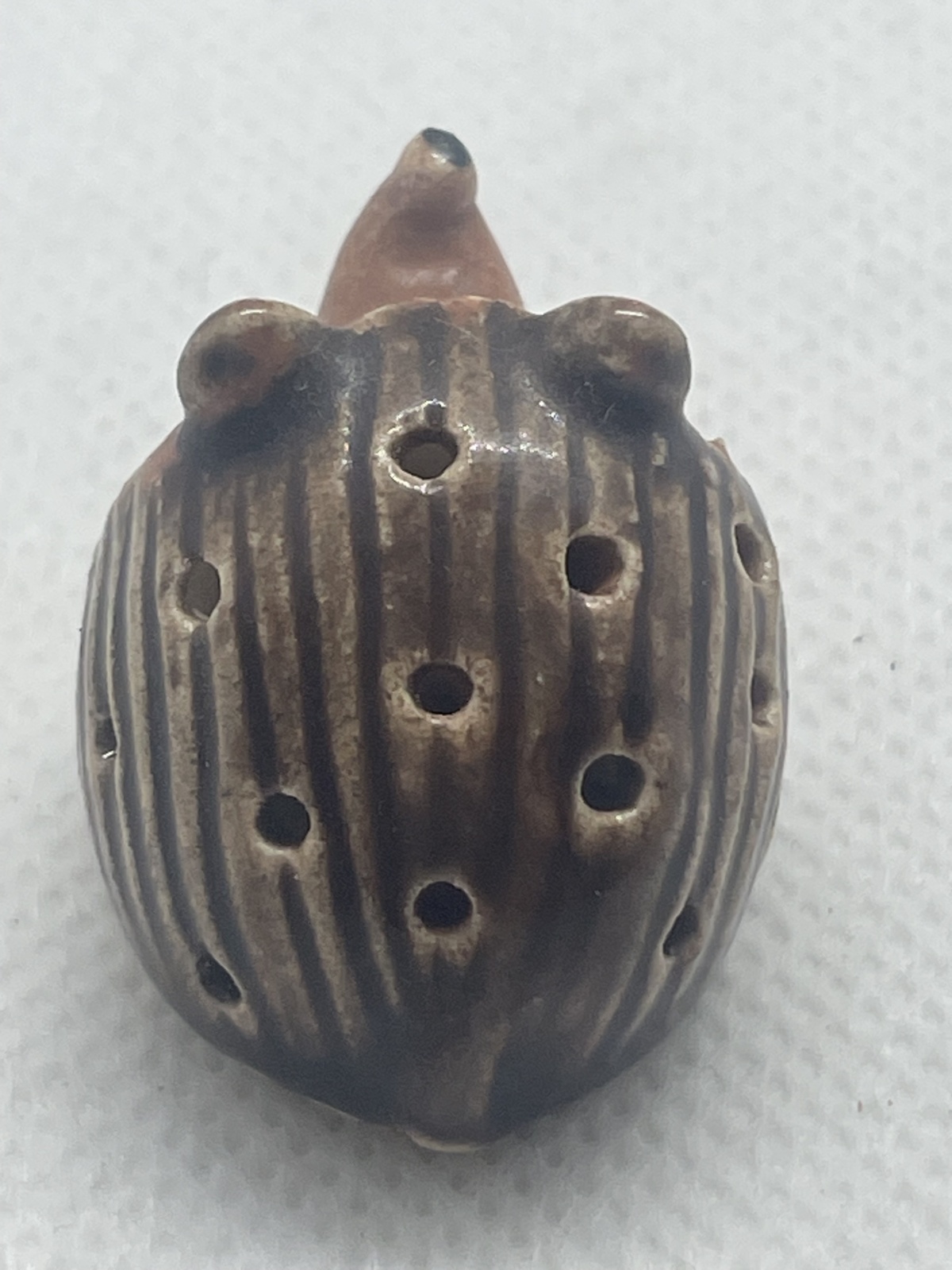 Kleiner Igel aus vermutlich Mürztaler Keramik