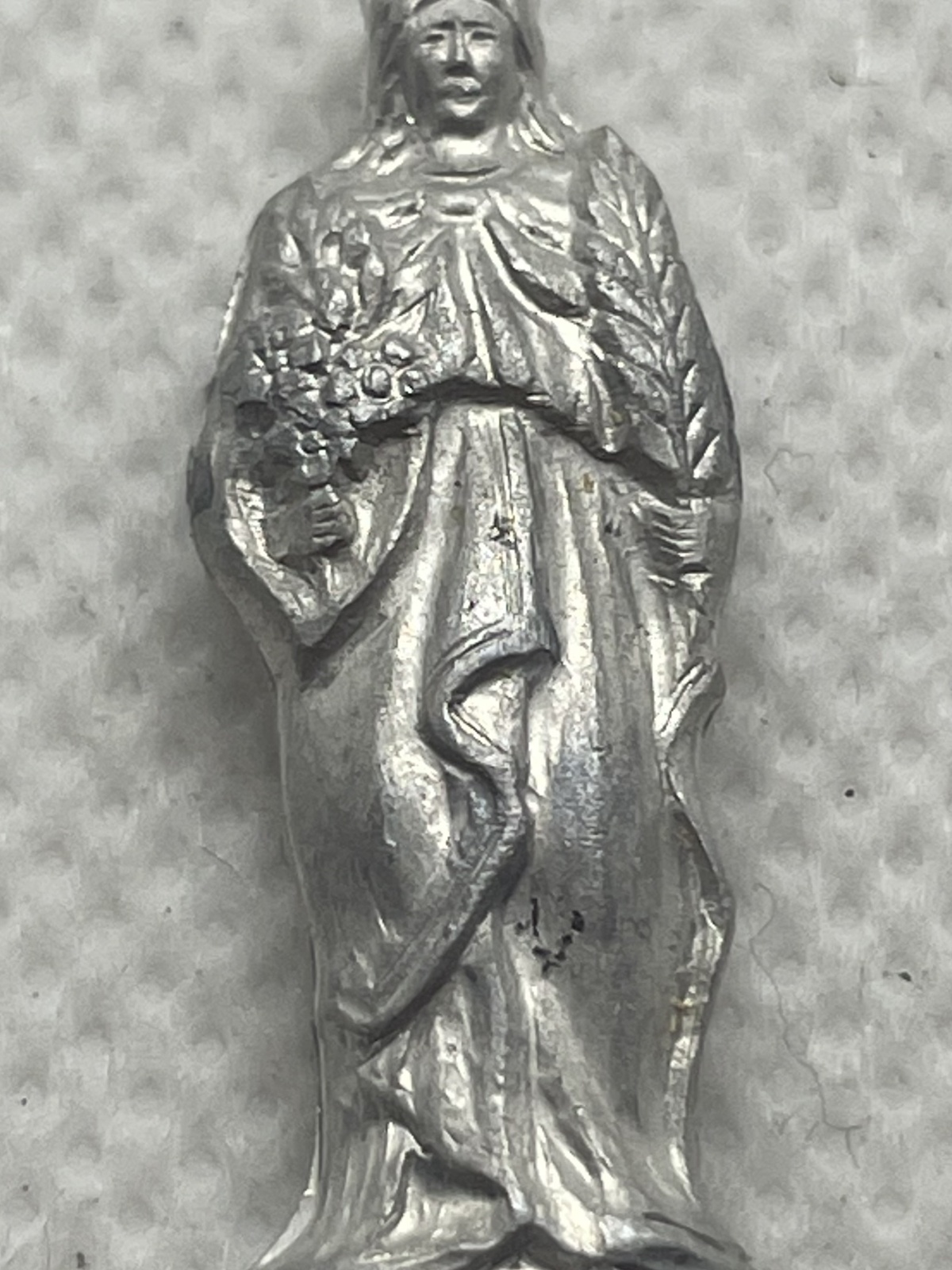 Antike religiöse Taschenschrein - Madonna in Metallminiaturbox