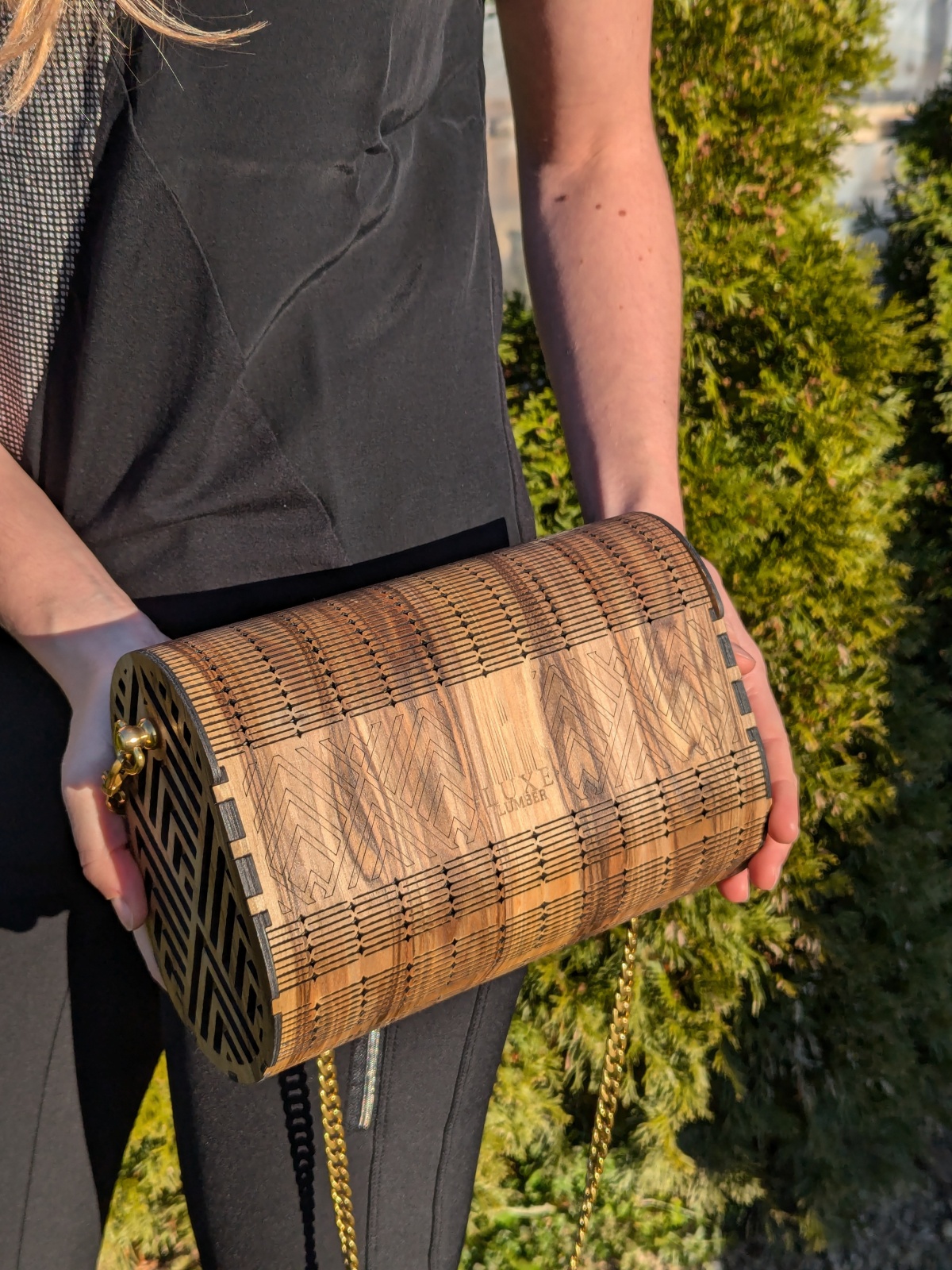 Design-Tasche Satin Nuss