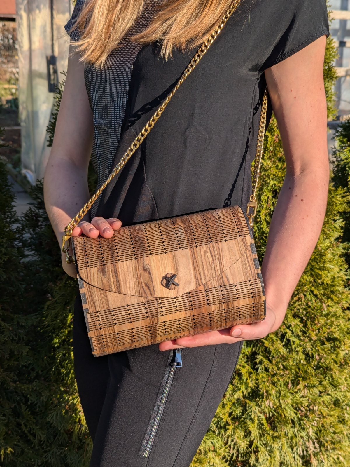 Design-Tasche Satin Nuss