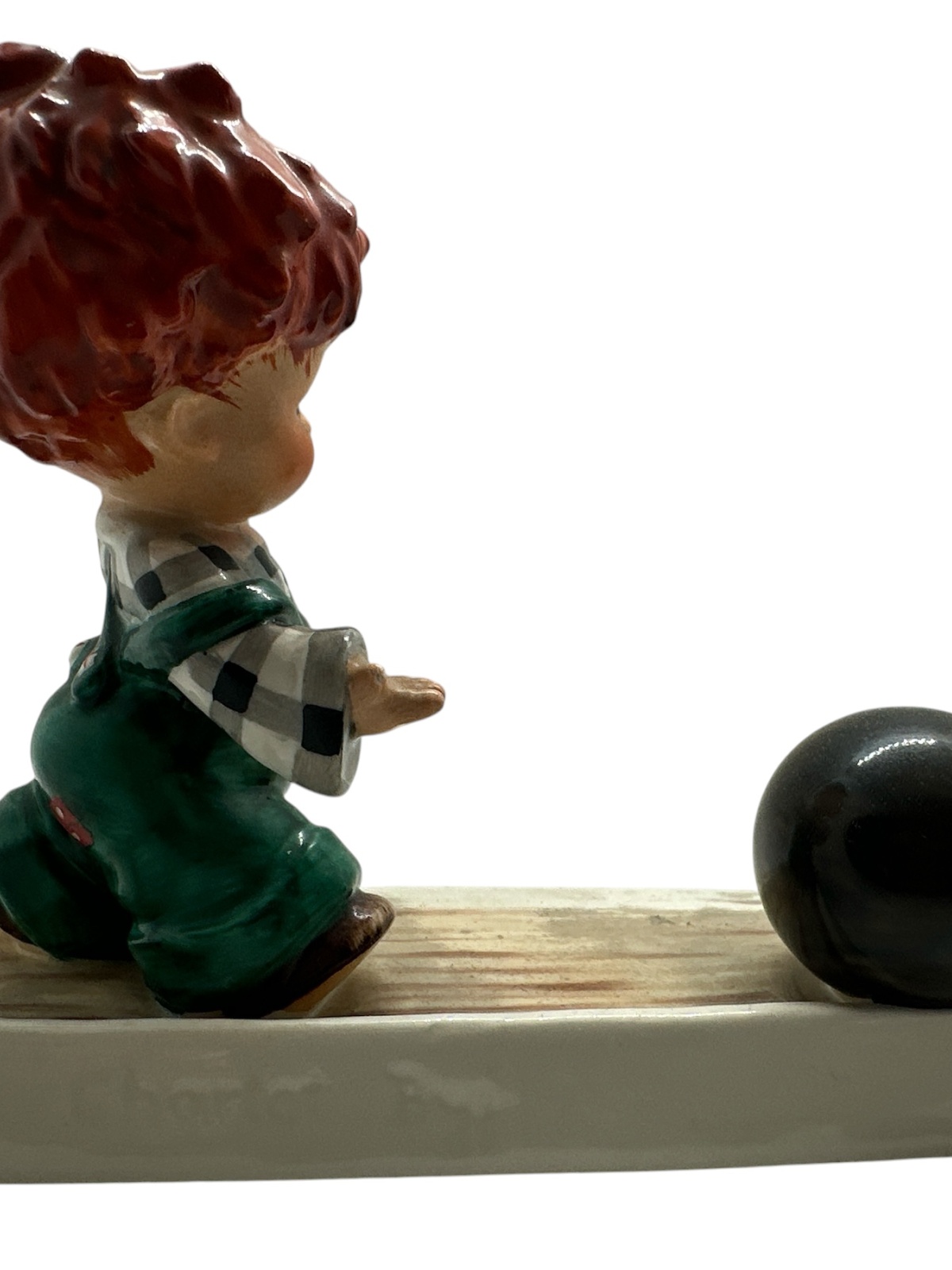 Goebel Figur 1957, Entwurf Charlot Byi