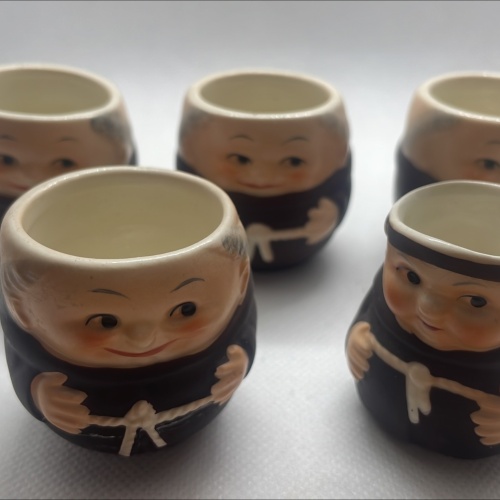 5 Hummel Goebel Pater/Mönch Stamperl u. Kännchen