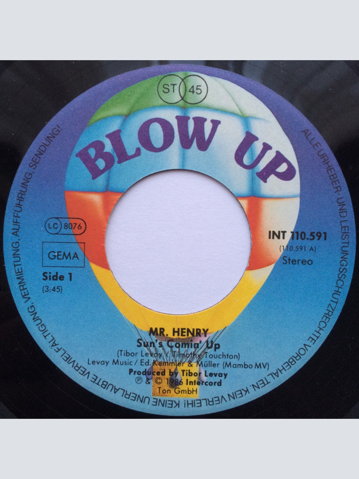 Vinyl / Mr. Henry (2) - Sun's Comin' Up