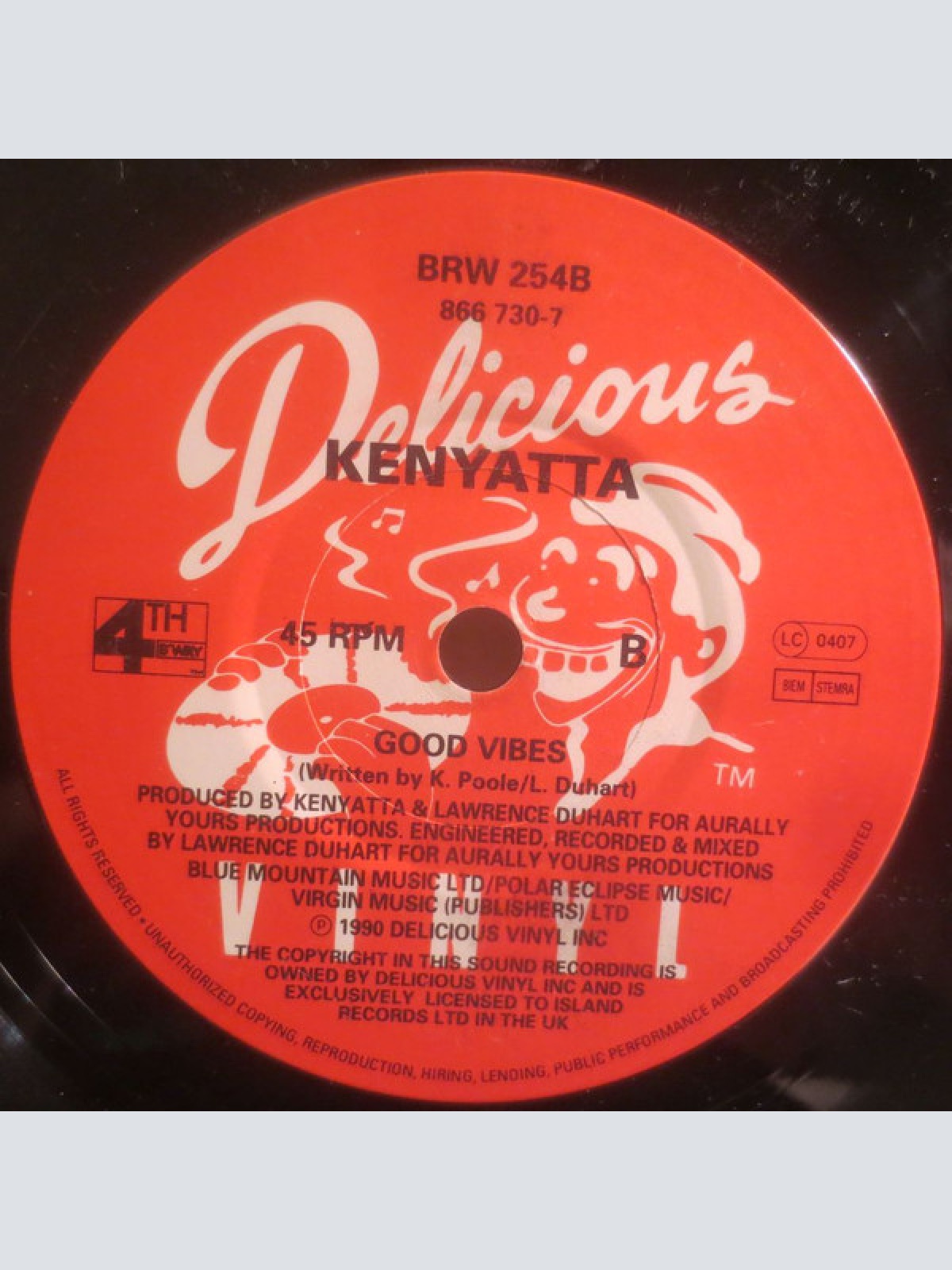 Vinyl / Kenyatta - Keep Me Comin'