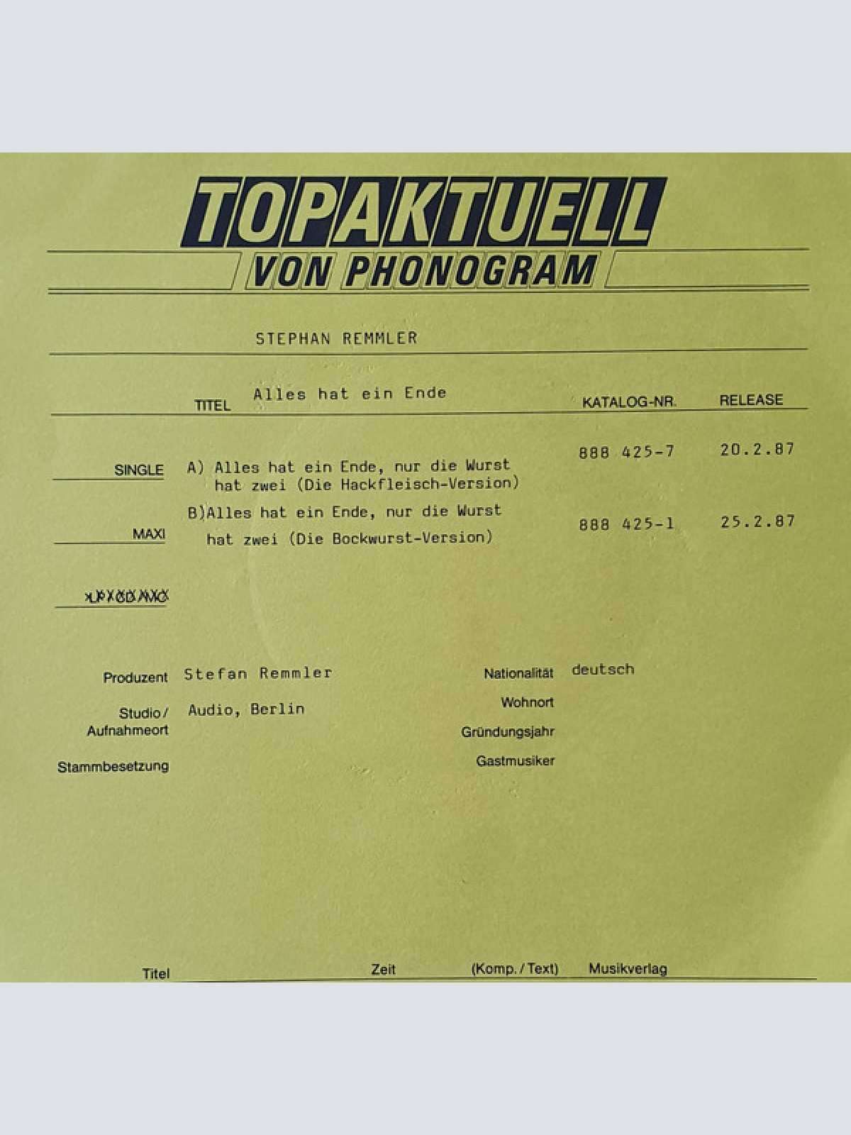 Vinyl / Rocky Und Die Rammler* - Alles Hat Ein Ende Nur Die Wurst Hat Zwei (Krause Und Ruth) (Die Hackfleisch-Version Und Die Bockwurst-Version)