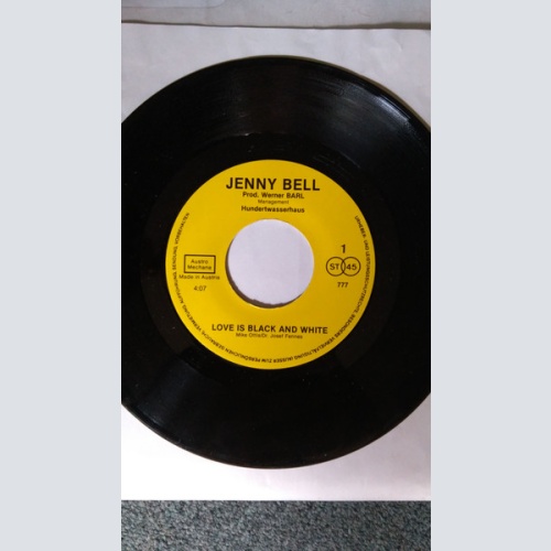 Vinyl / Jenny Bell - Love Is Black And White / Keep Movin