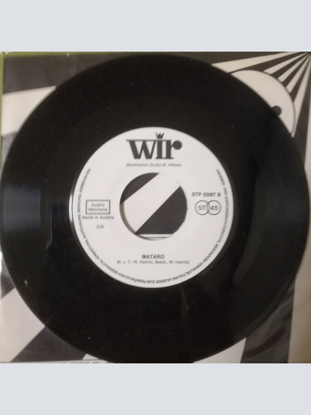 Vinyl / Wir (18) - Dreams Of Mataro