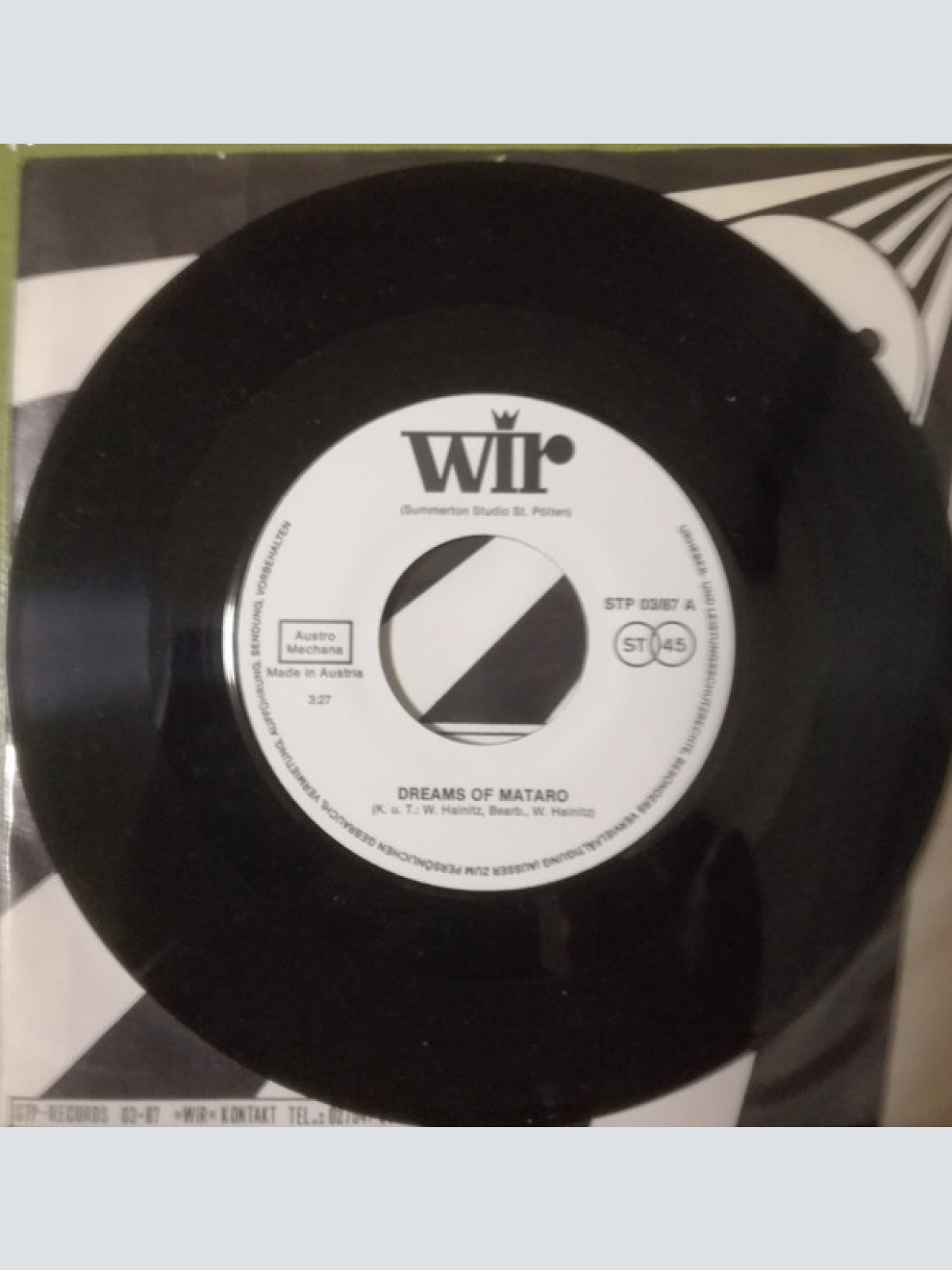 Vinyl / Wir (18) - Dreams Of Mataro