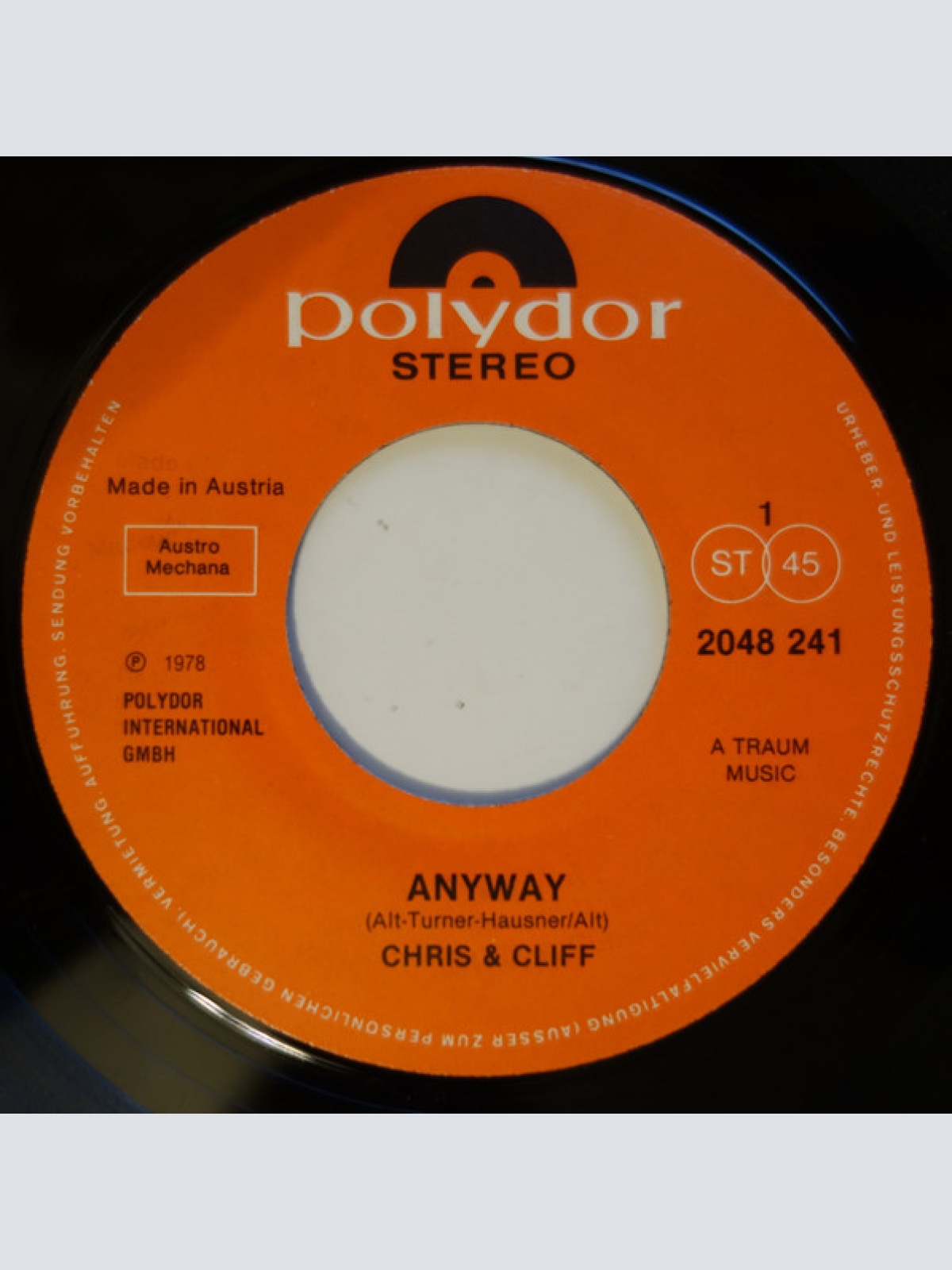Vinyl / Chris & Cliff - Anyway / Mary Ann