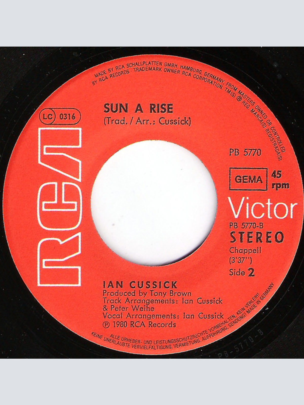Vinyl / Ian Cussick - Take Me To Your Leader