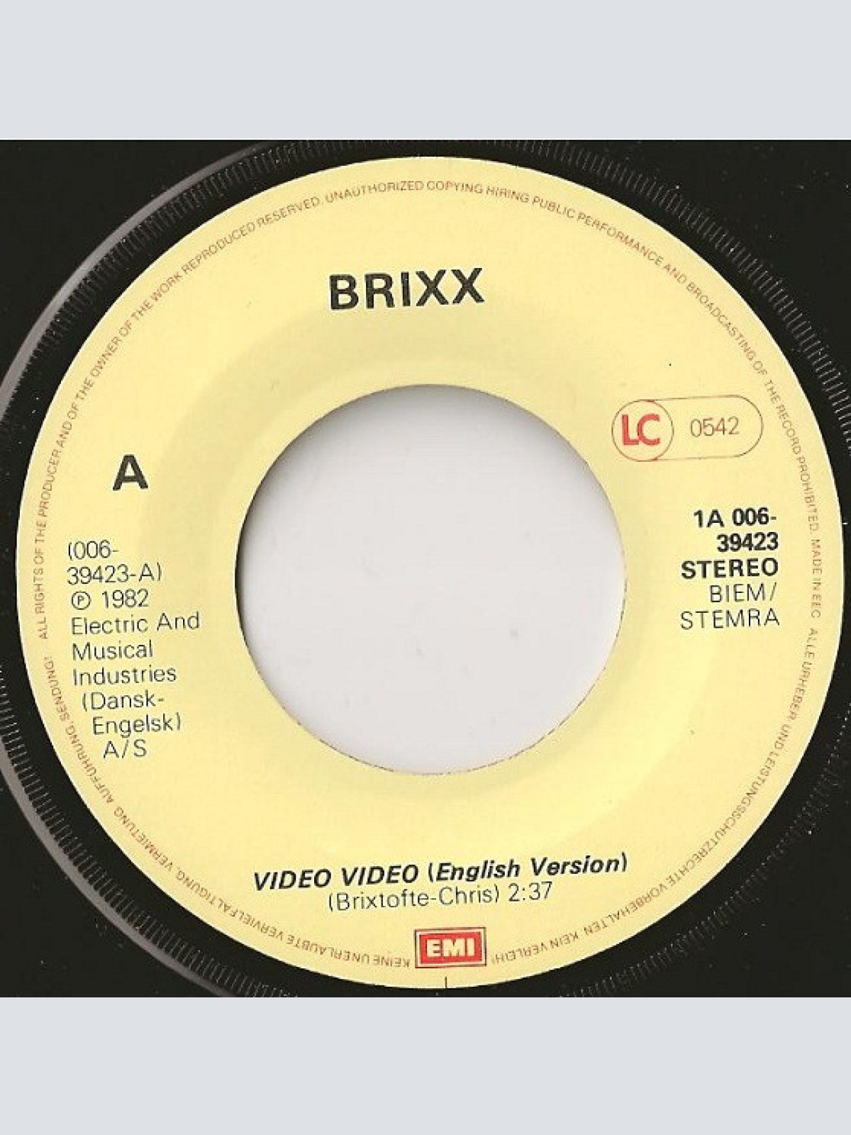 Vinyl / Brixx (2) - Video Video