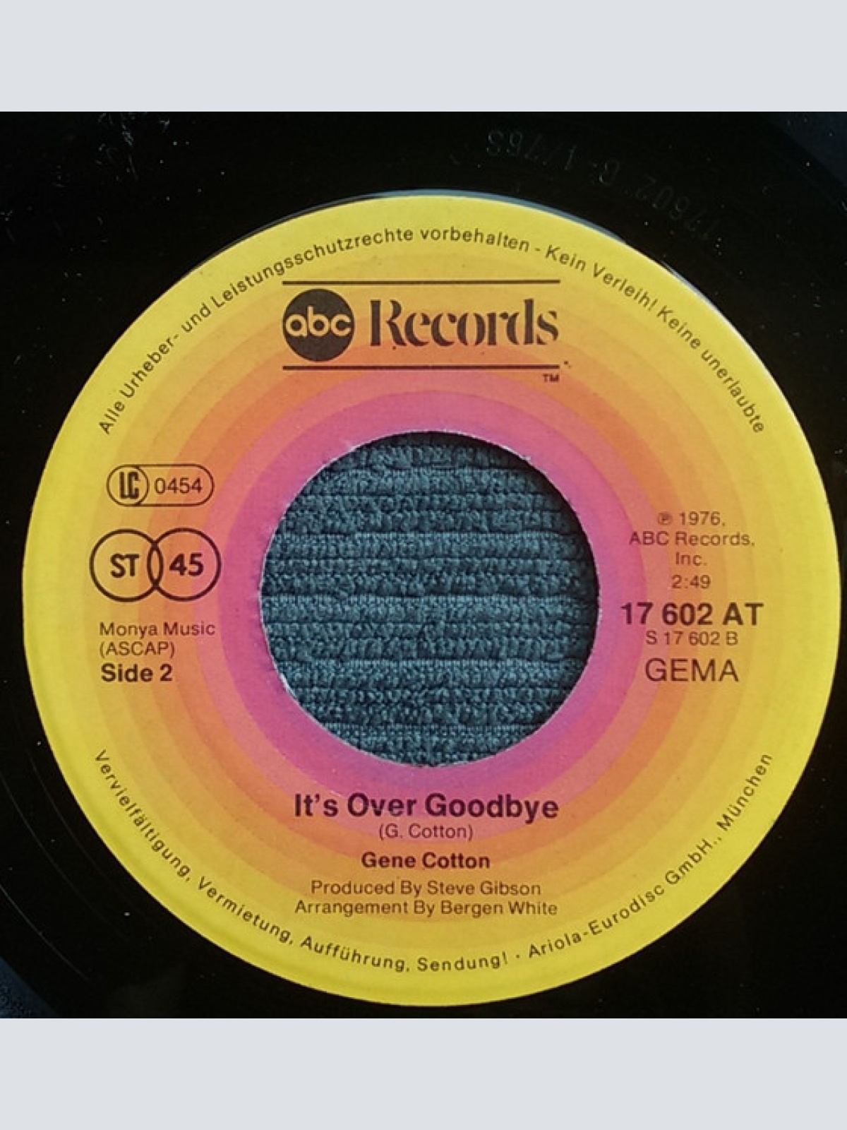 Vinyl / Gene Cotton - You've Got Me Runnin'