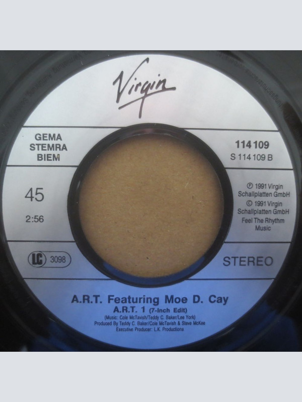 Vinyl / A.R.T. (2) Featuring Moe D. Cay - I Need You!
