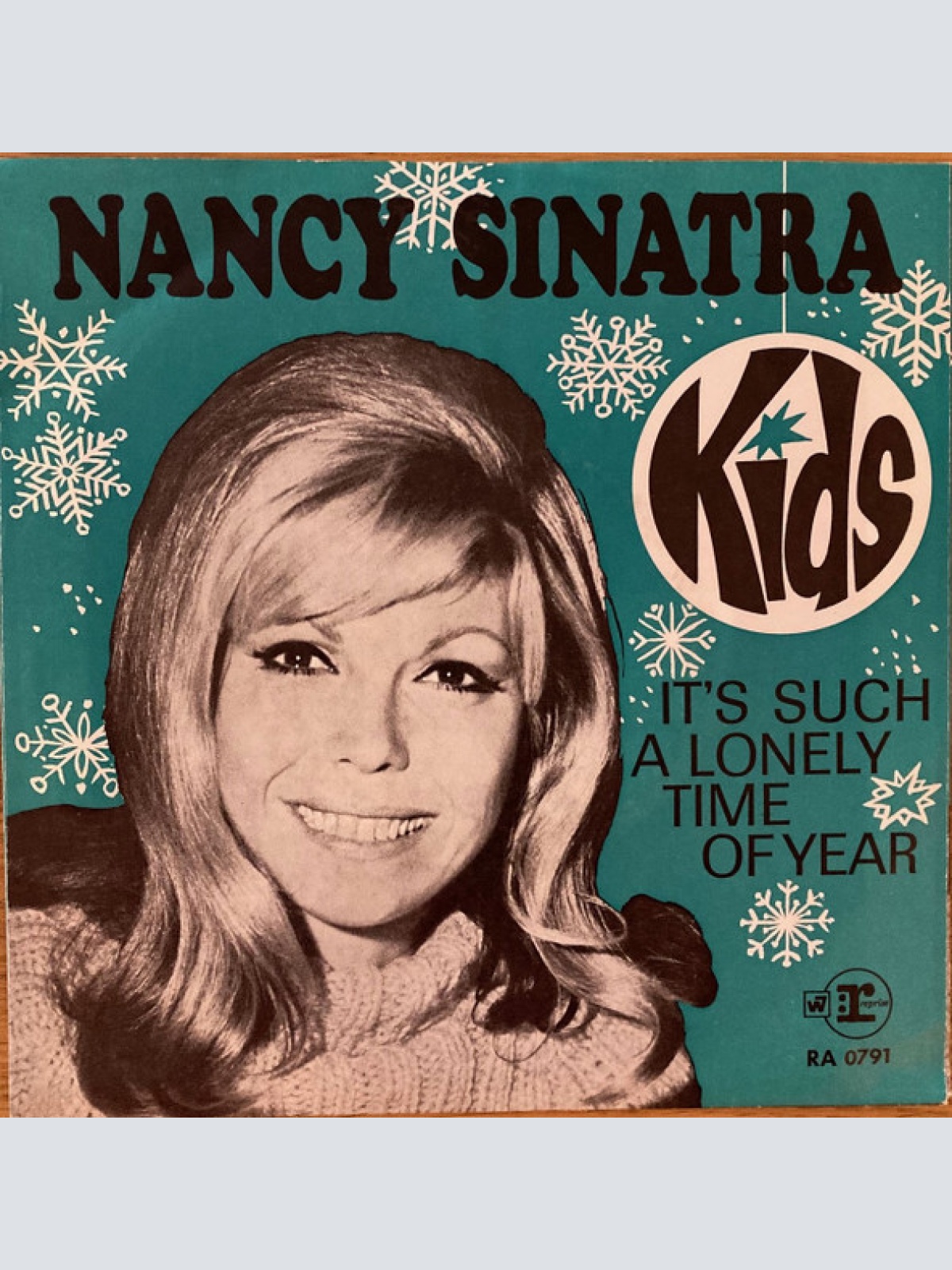 Vinyl / Nancy Sinatra - It's Such A Lonely Time Of Year
