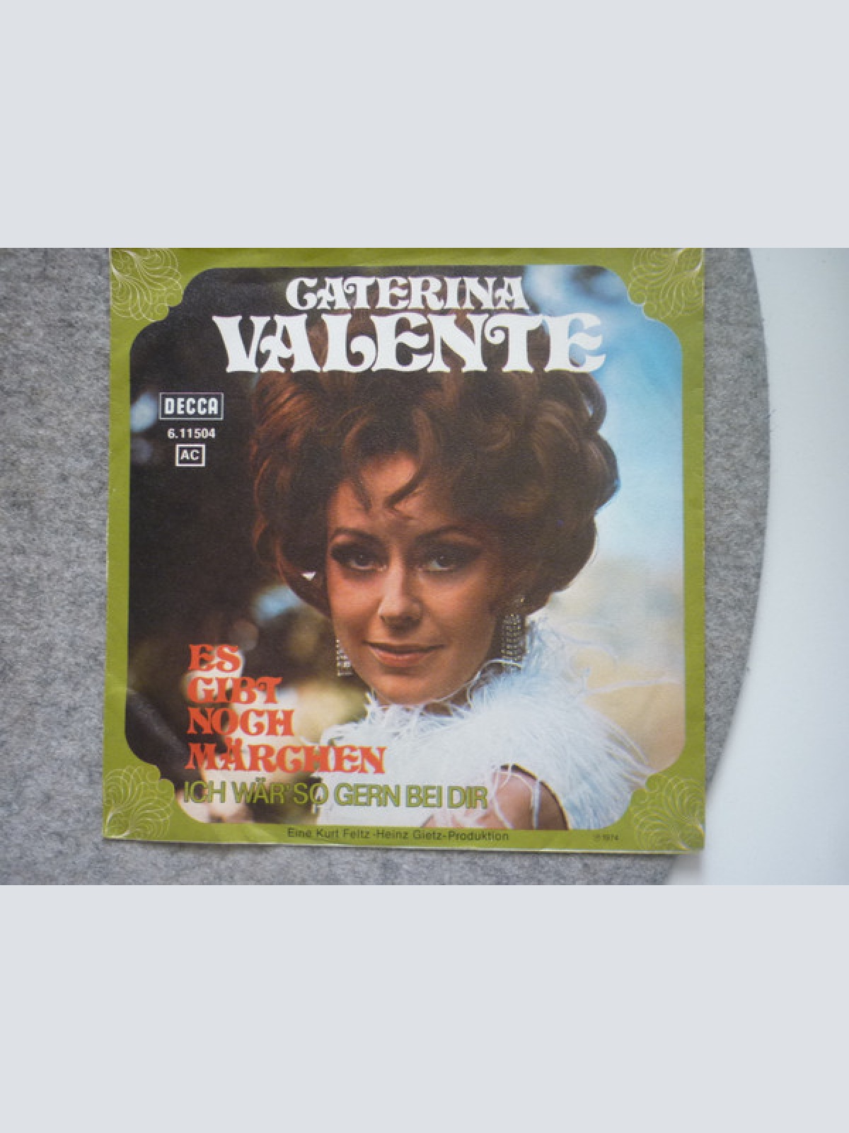 Vinyl / Caterina Valente - Es Gibt Noch Märchen