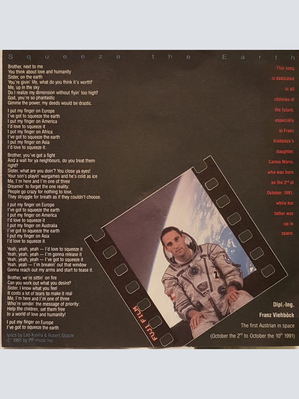 Vinyl / The Mir Project Featuring Leo Kysêla & Robert Stützle - Squeeze The Earth