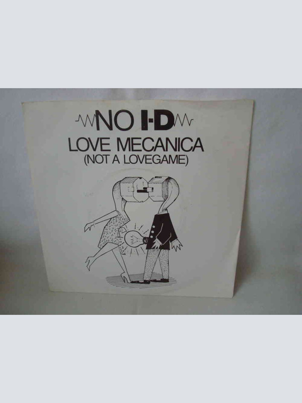 Vinyl / NO I-D - Love Mecanica (Not A Lovegame)