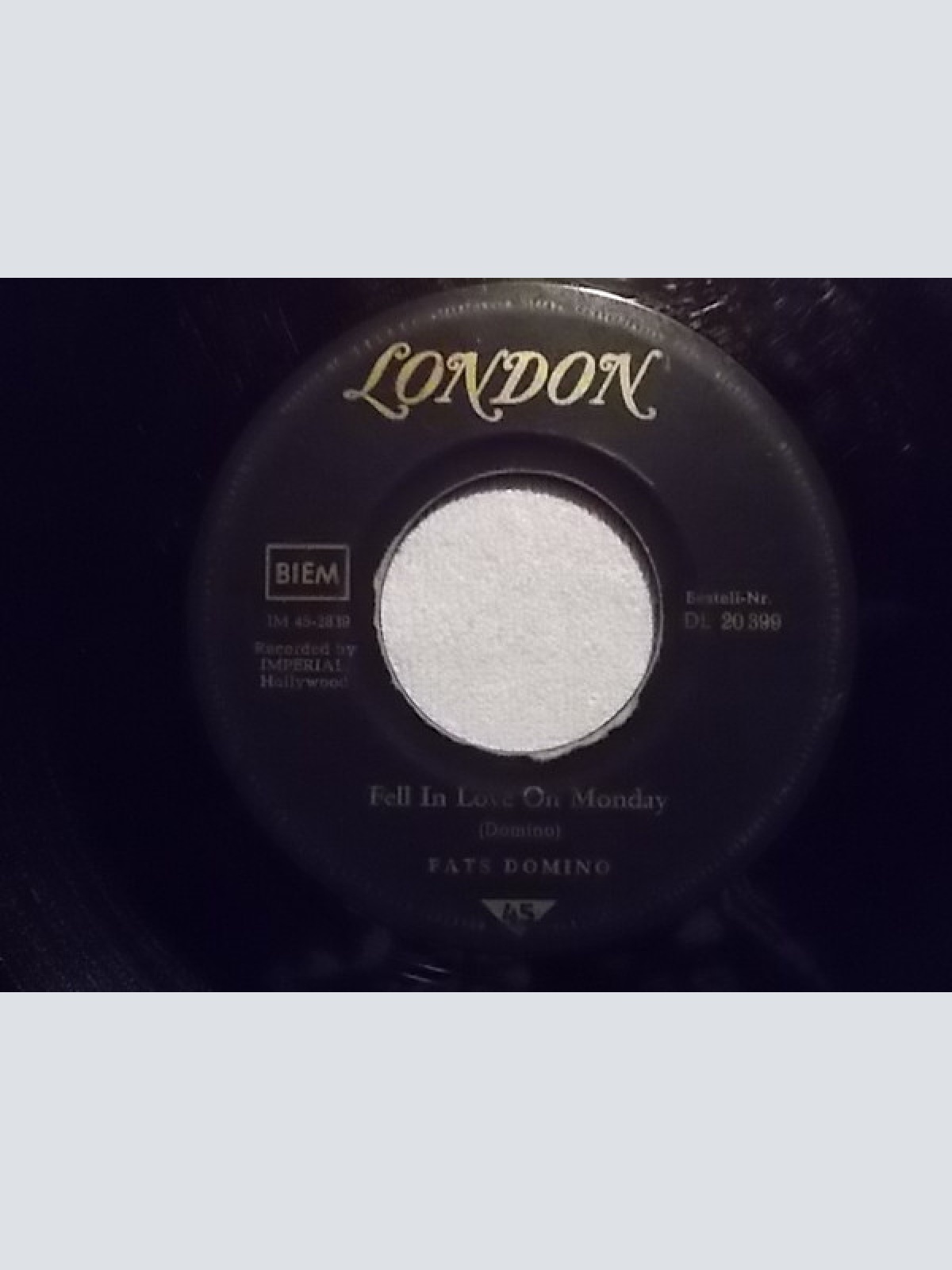 Vinyl / Fats Domino - Shu Rah / Fell In Love On Monday