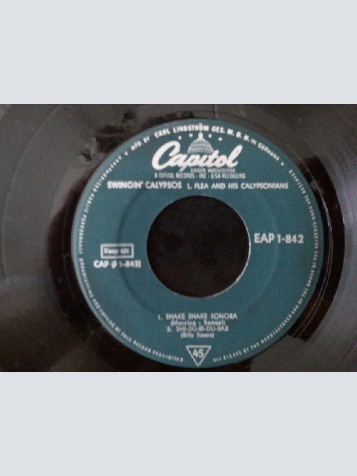 Vinyl / Lord Flea And His Calypsonians* - Swingin' Calypsos Part 1