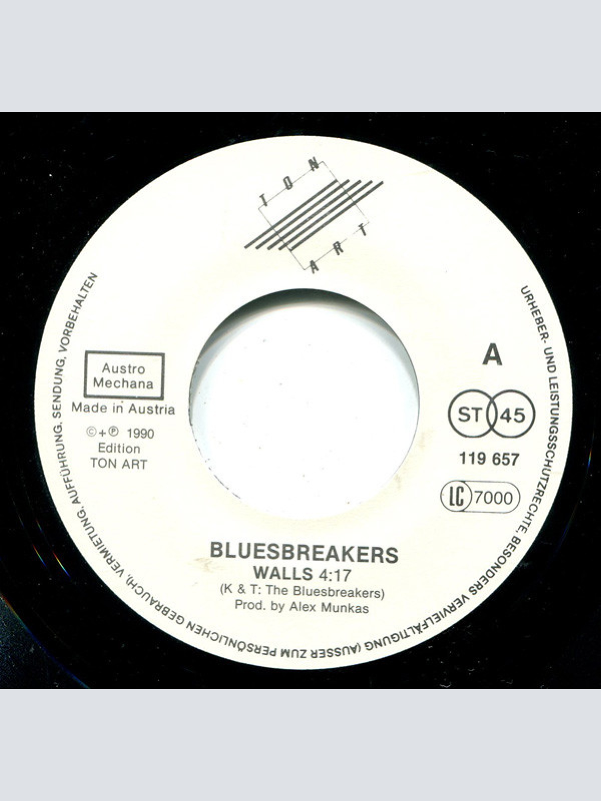 Vinyl / Blues Breakers* - Walls