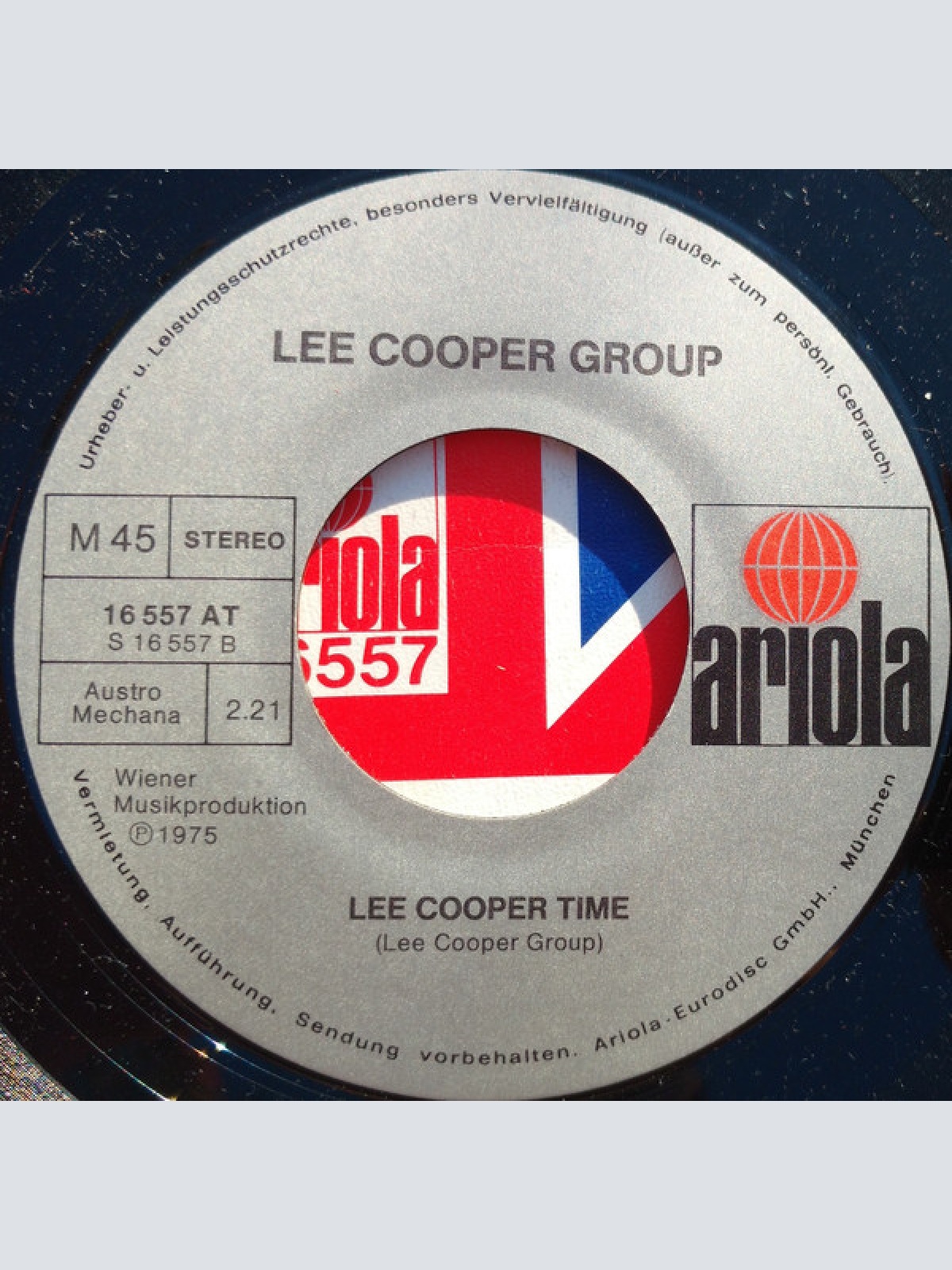 Vinyl / Lee Cooper Group - Julia / Lee Cooper Time